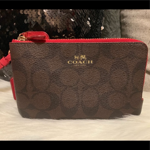 Coach wristlet - Picture 1 of 5